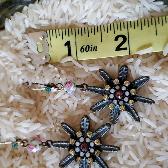 Earrings Betsey Johnson - Picture 3 of 3